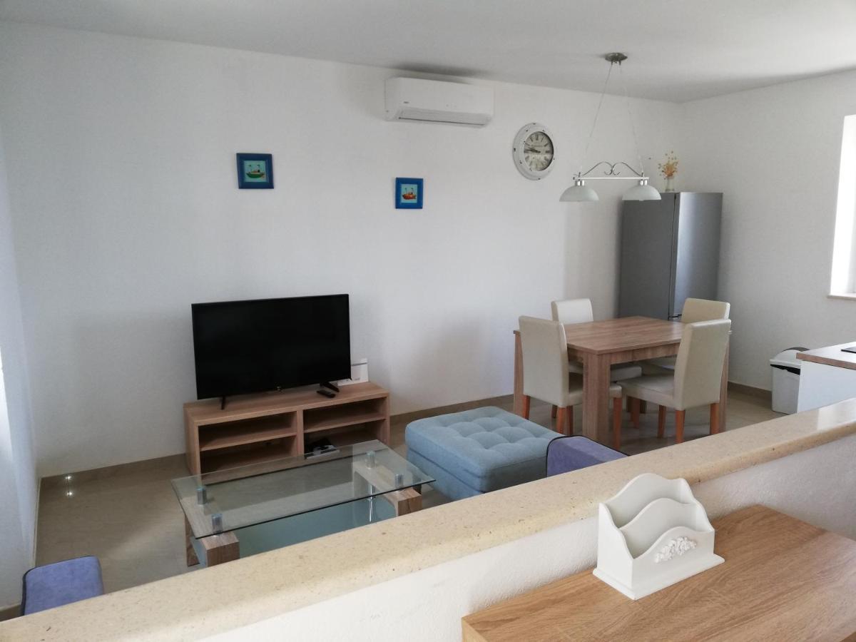 Apartman Postira Rot Exterior foto